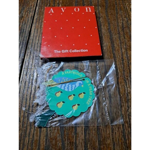 Vintage 80s-90s Avon 12 Days of Christmas Holiday Ornament Partridge Pear Tree - Picture 1 of 5